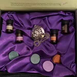 Essential Oil Necklace and Pendant Set